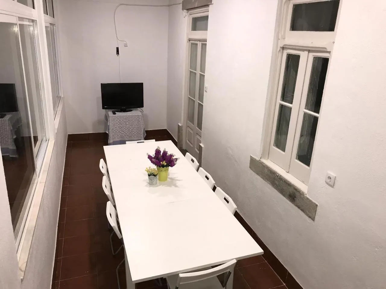 Anjos Hostel Lisbona 0*,